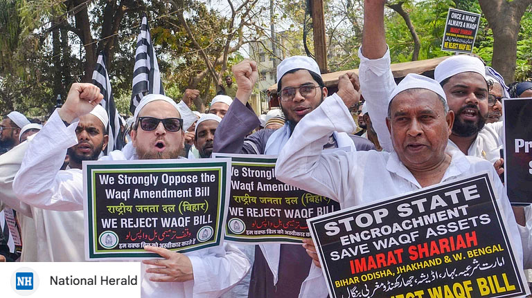 Muslims protest Waqf act 2025