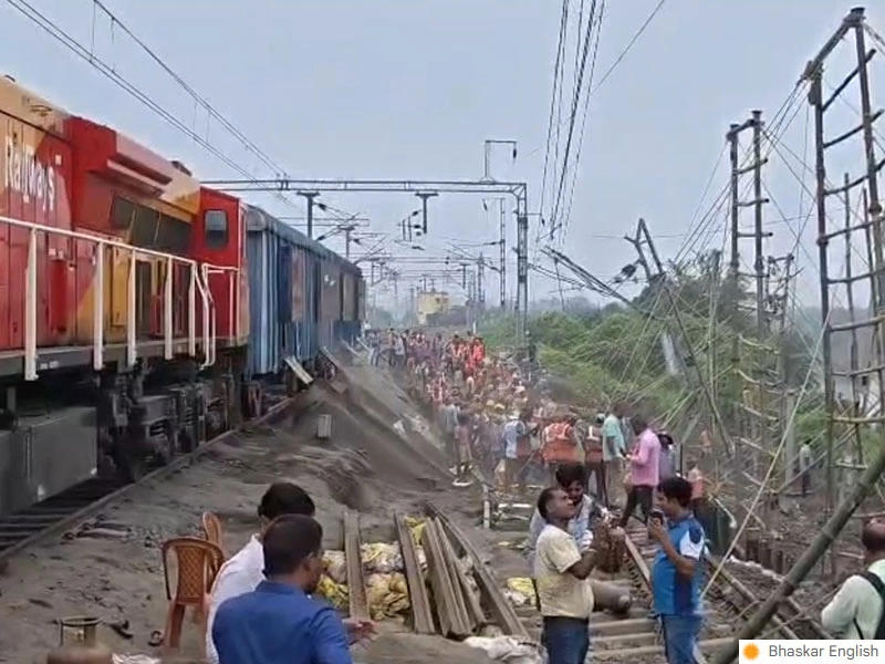 Farakka Track Collapse: Bengal's Rail Line Hits a Wall Again