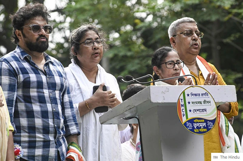 Mamata FIR and Abhishek Banerjee police notice - a big showdown